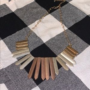 Universal Thread statement necklace